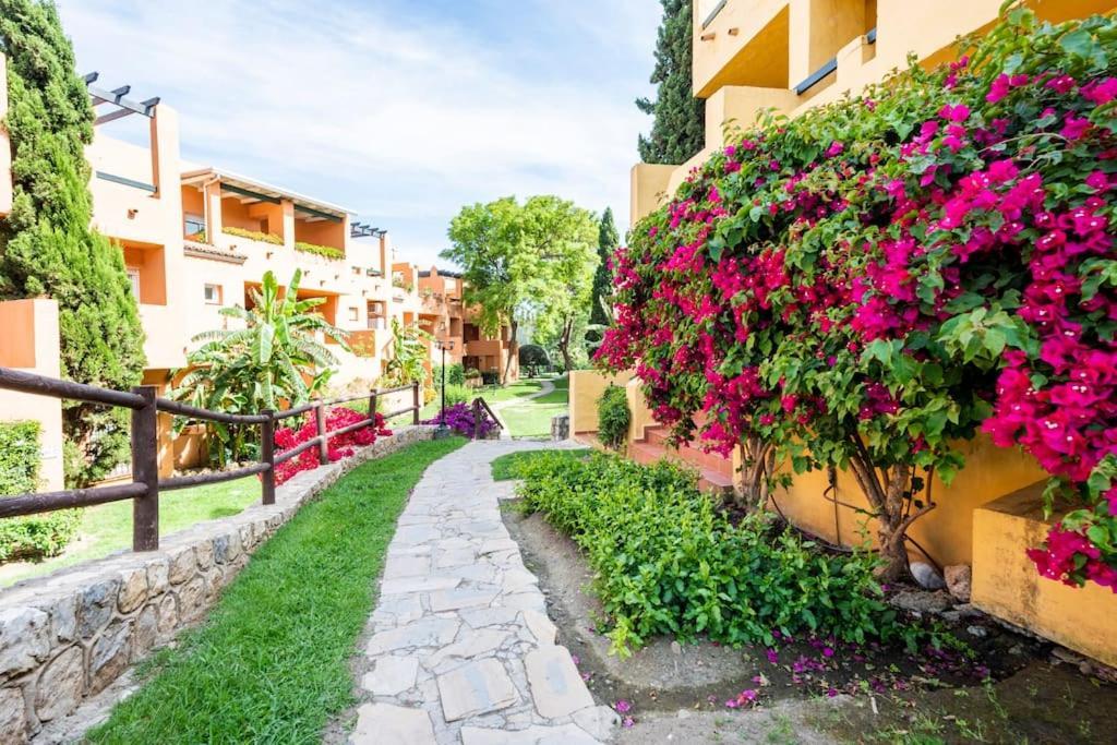 Apartamento En Marbella Guadalmina Primera Linea De Campo De Golf Los Cartujanos Eksteriør bilde